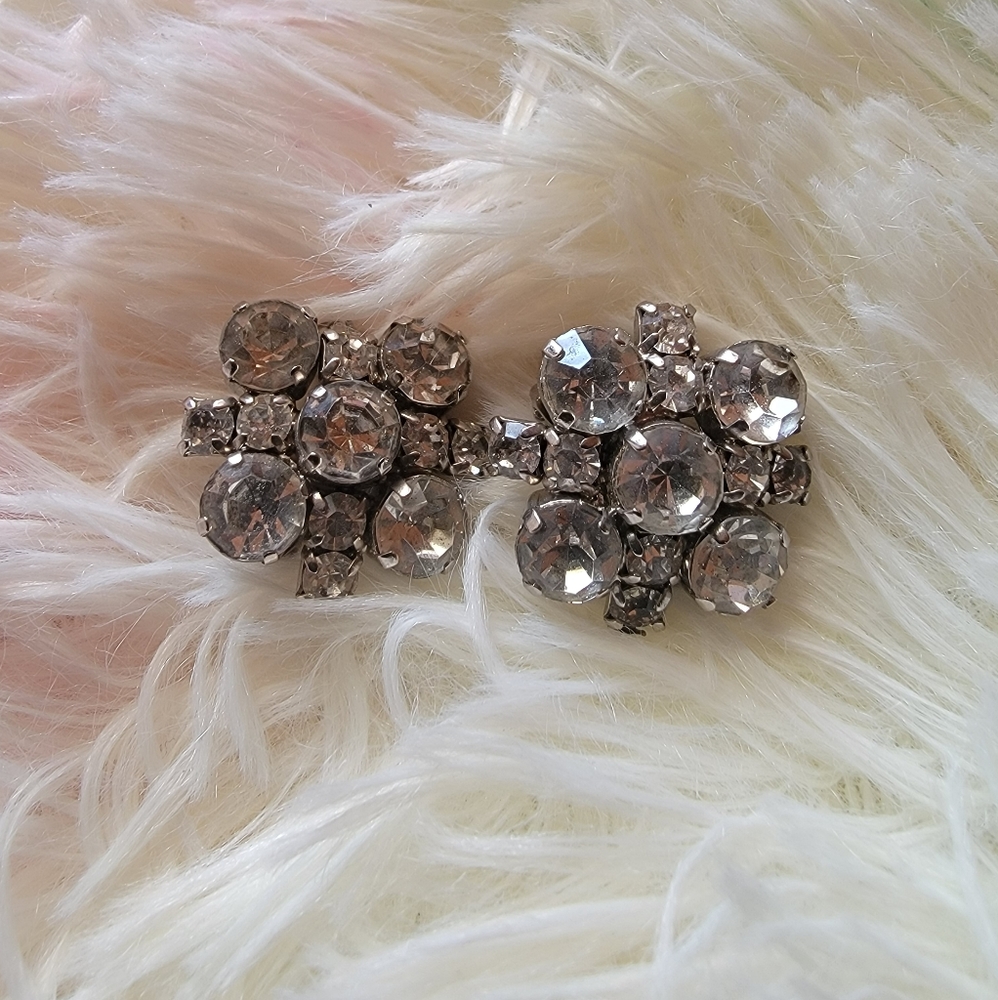 Antique Rhinestone Clip On Earrings